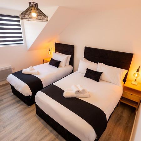 Contemporary 3Br Flat In Watford Apartment Watford  Exterior photo